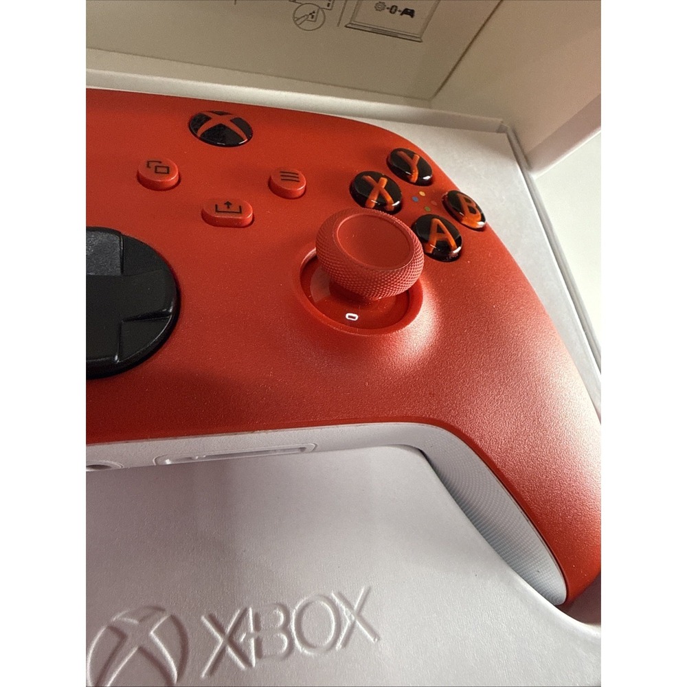 Microsoft Xbox Series X|S Wireless Controller - Pulse Red - NEW Sealed - Picture 10 of 13